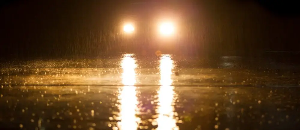 Voiture phares tamisés Voiture phares tamisés