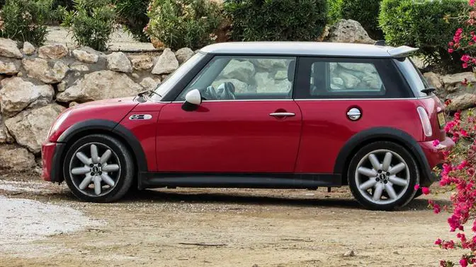 PNEU DE RECHANGE MINI COOPER : en avez-vous vraiment besoin ? Cela vous aidera à prendre une décision !
